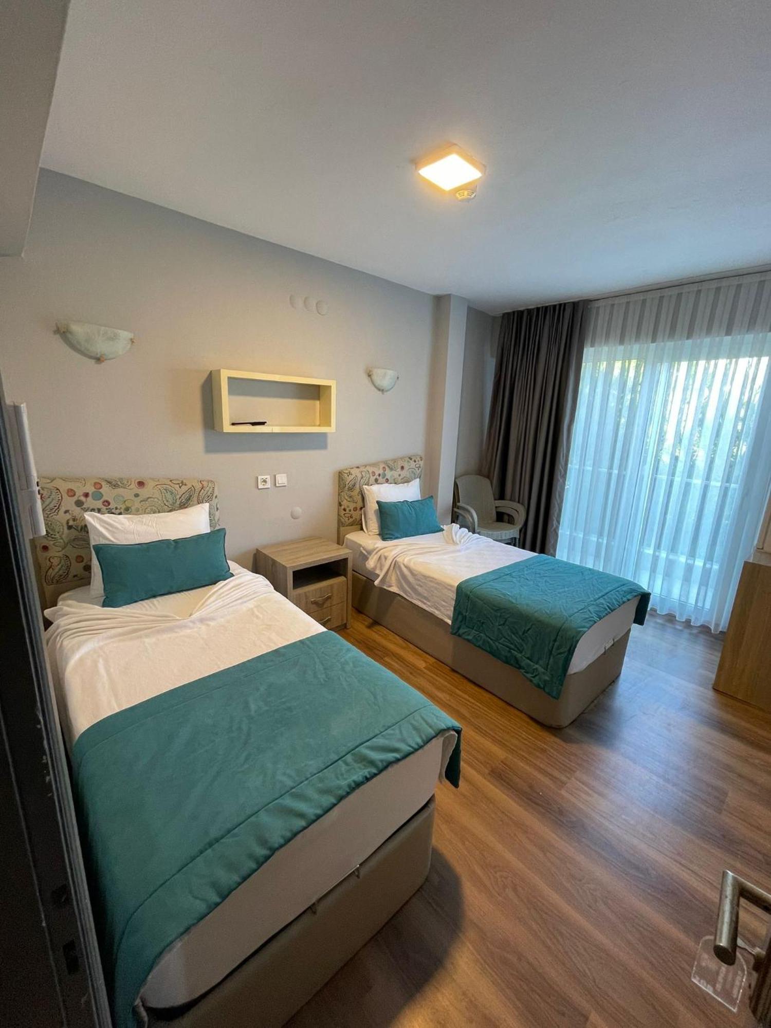 Colophon Beach Otel Гумульдур Экстерьер фото